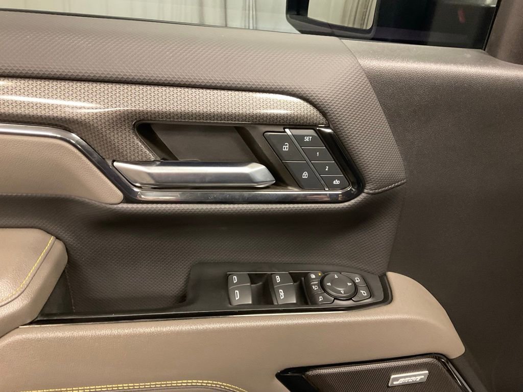 Used 2024 Chevrolet Silverado 2500 ZR2 w/ Technology Package image 16