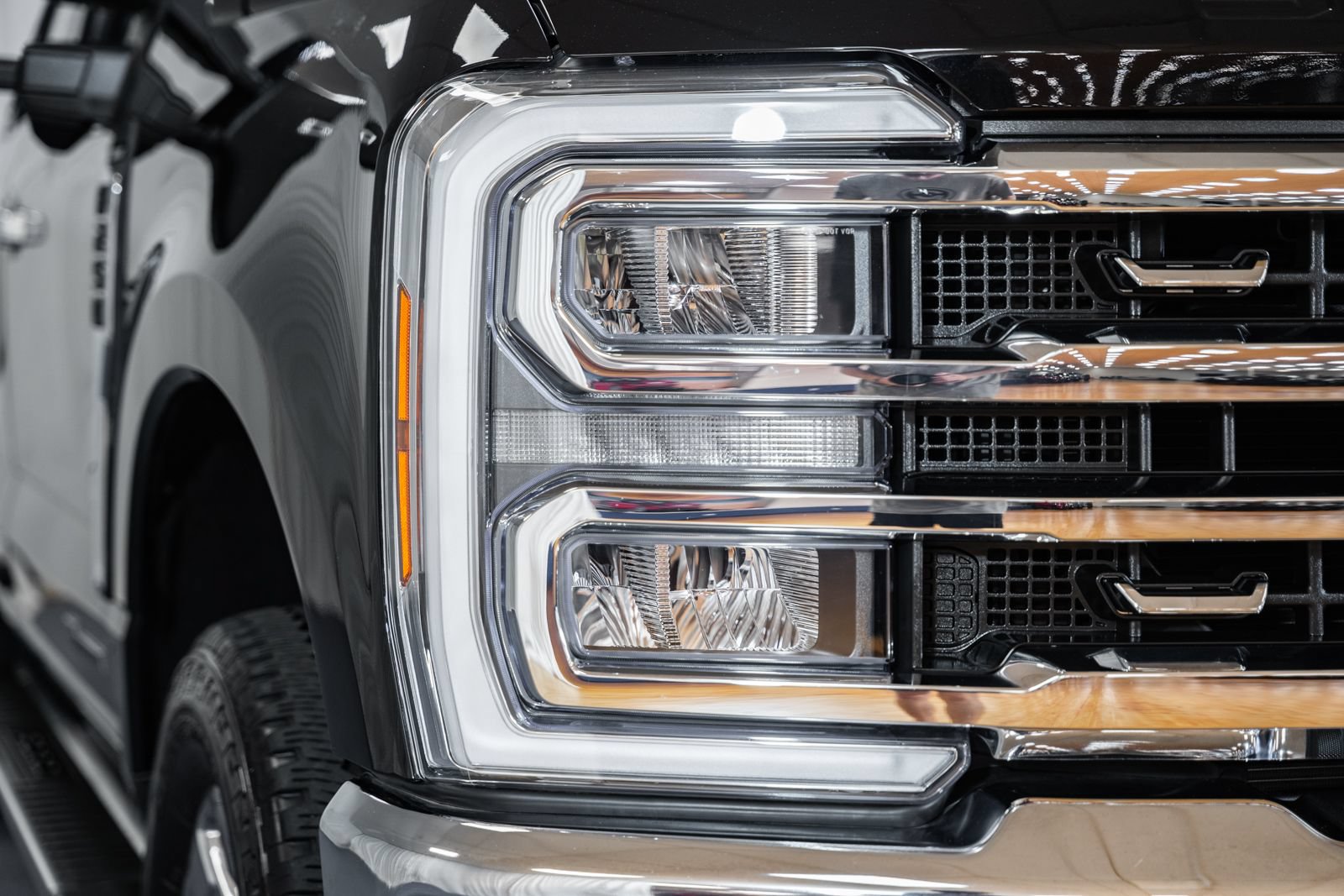 Certified 2024 Ford F250 Lariat w/ Chrome Package AWD/4WD image 15
