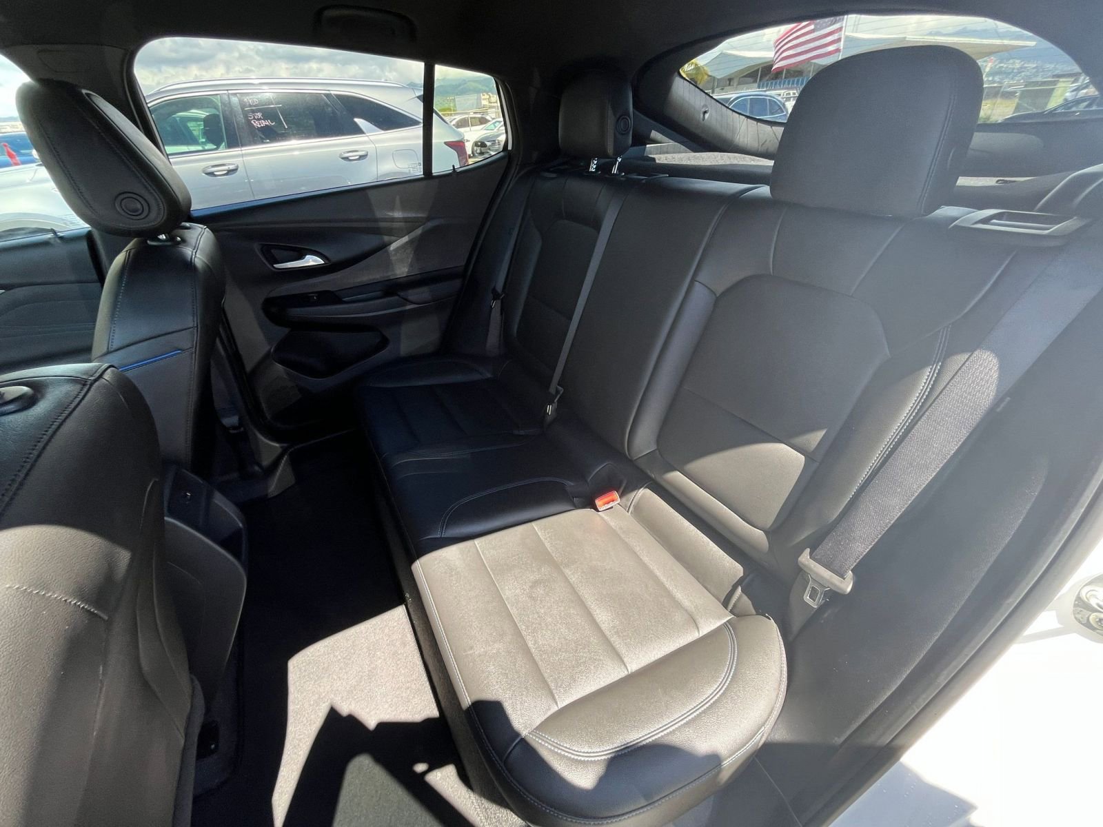 Used 2025 Buick Envista Sport Touring image 22