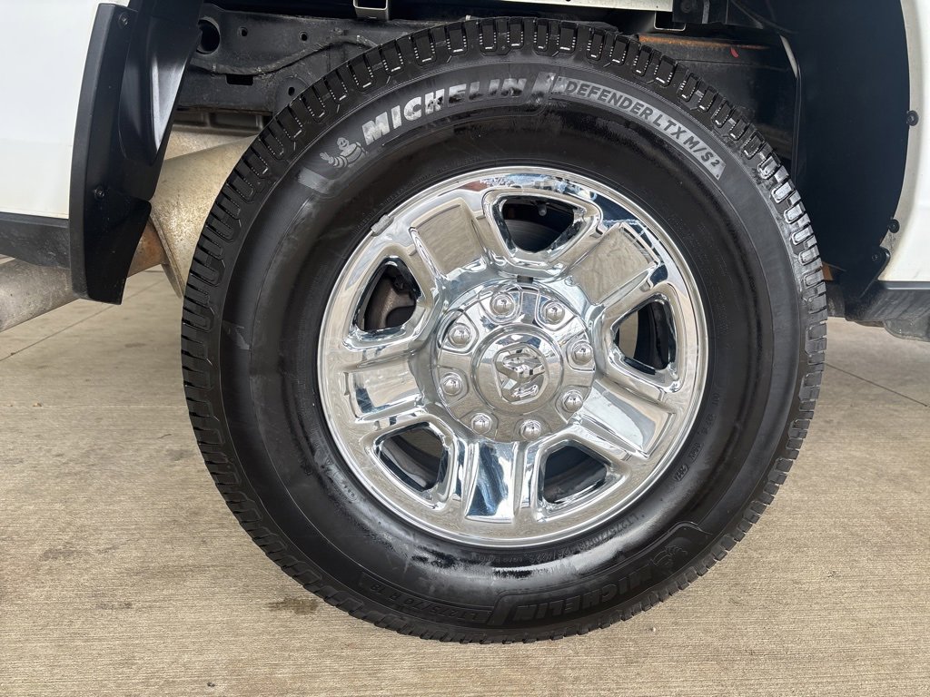 Used 2022 RAM 2500 Tradesman w/ Chrome Appearance Group image 36