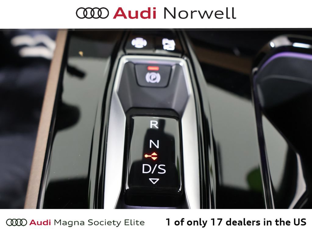 Used 2025 Audi A5 2.0T Prestige w/ 19" Wheel Package AWD/4WD image 4