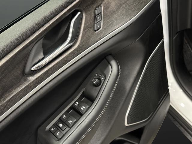 New 2026 Jeep Grand Cherokee Limited w/ Luxury Tech Group II image 29