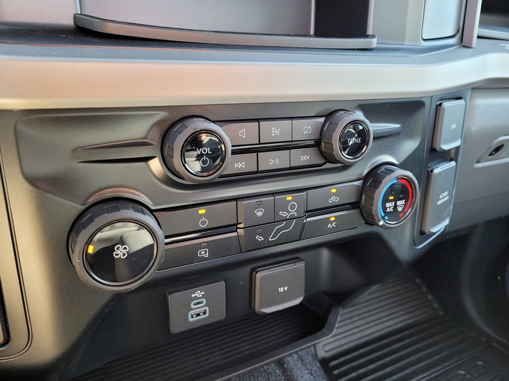 New 2024 Ford F550 2WD Regular Cab Super Duty image 47