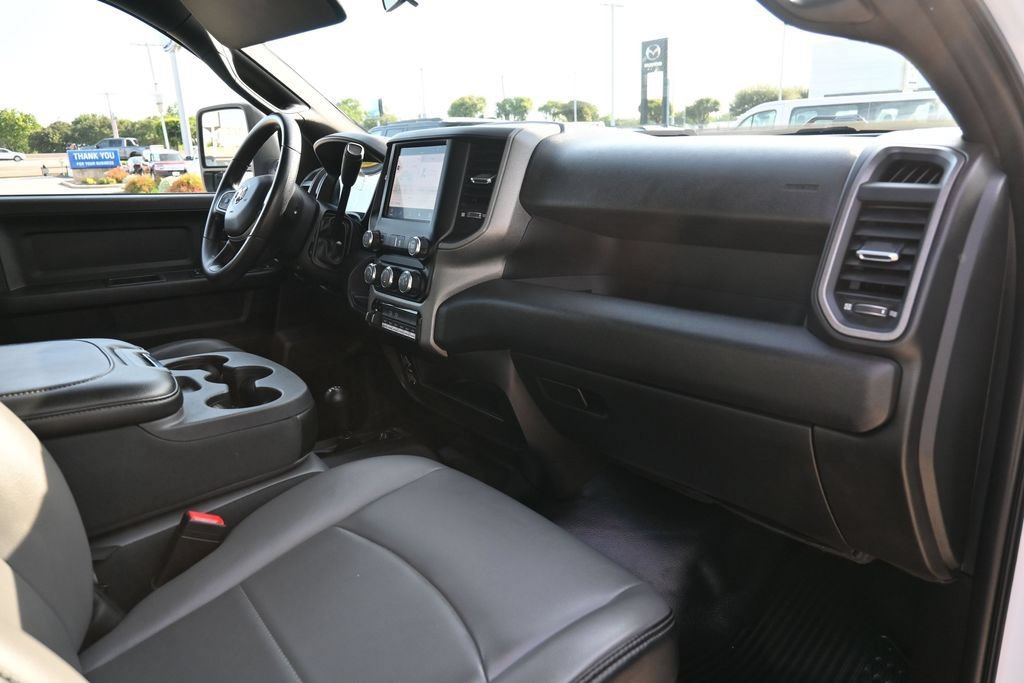 Used 2024 RAM 3500 Tradesman w/ Chrome Appearance Group AWD/4WD image 20