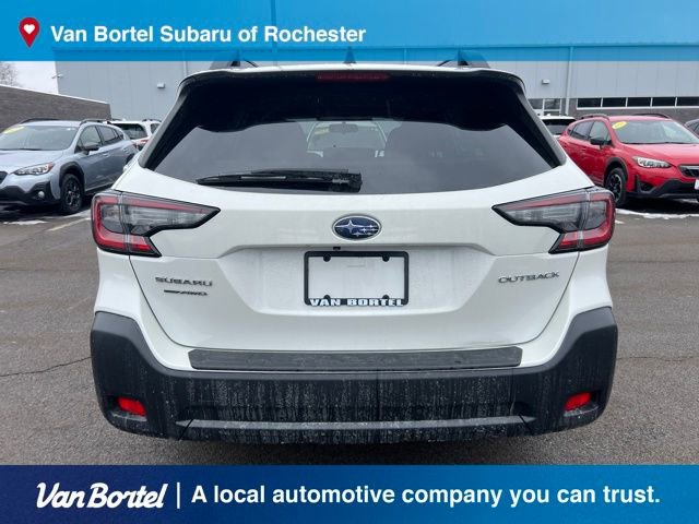 Used 2023 Subaru Outback Premium image 5