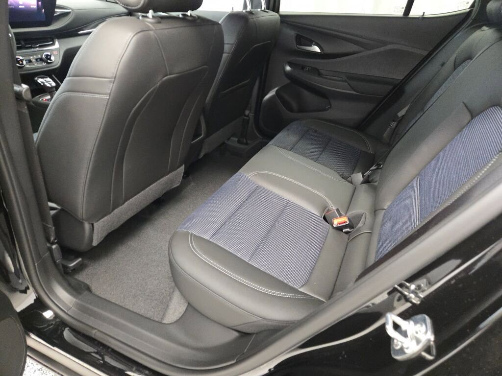 New 2026 Buick Envista Sport Touring w/ Convenience I Package FWD image 15