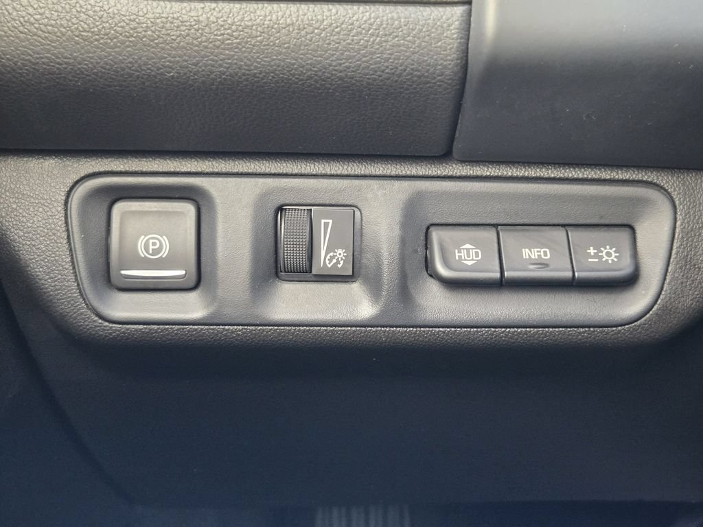 Used 2023 GMC Acadia Denali FWD image 22