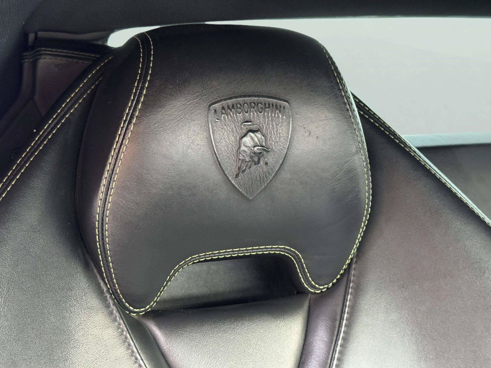 Used 2018 Lamborghini Huracan LP 580-2 RWD image 83