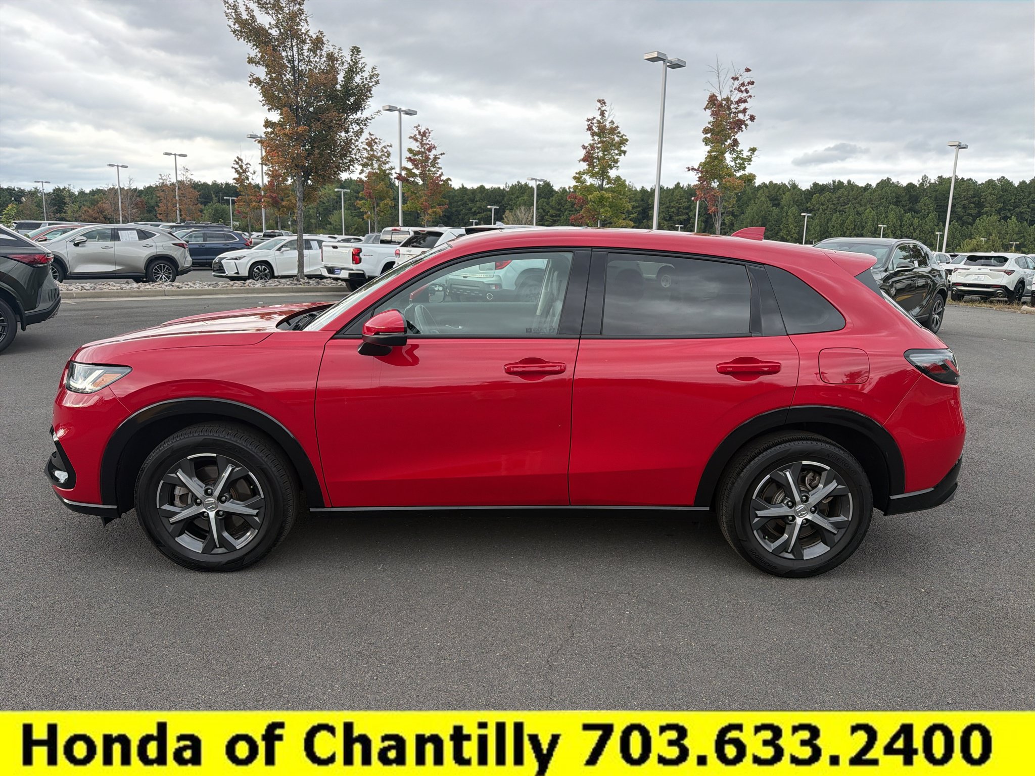 Certified 2025 Honda HR-V EX-L image 4