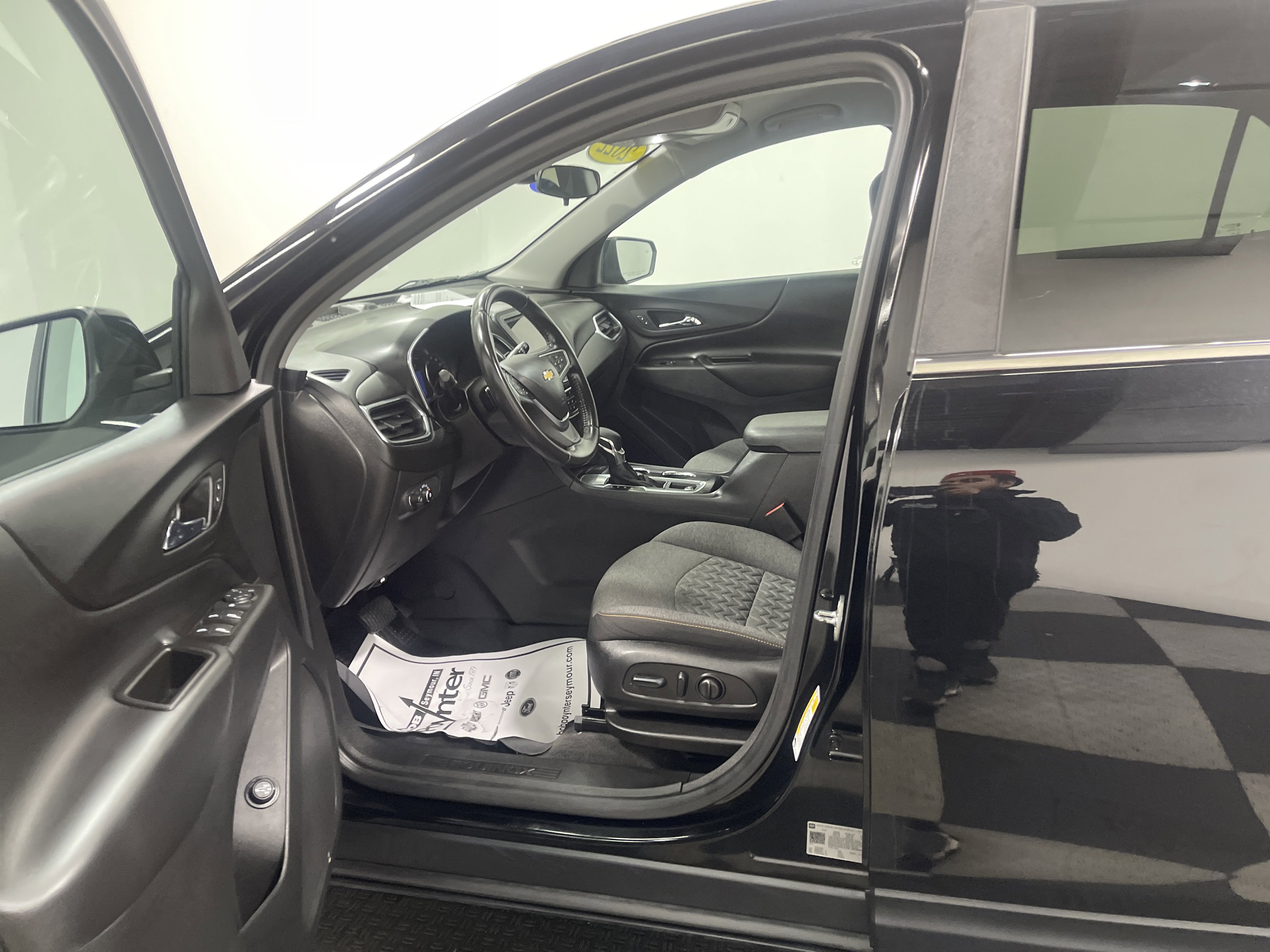 Used 2022 Chevrolet Equinox LT image 9