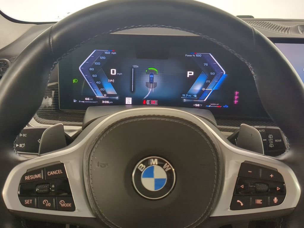 Used 2024 BMW X7 M60i w/ Executive Package image 34