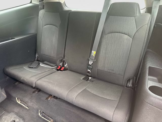 Used 2016 Chevrolet Traverse LT w/ Style and Technology Package FWD image 32