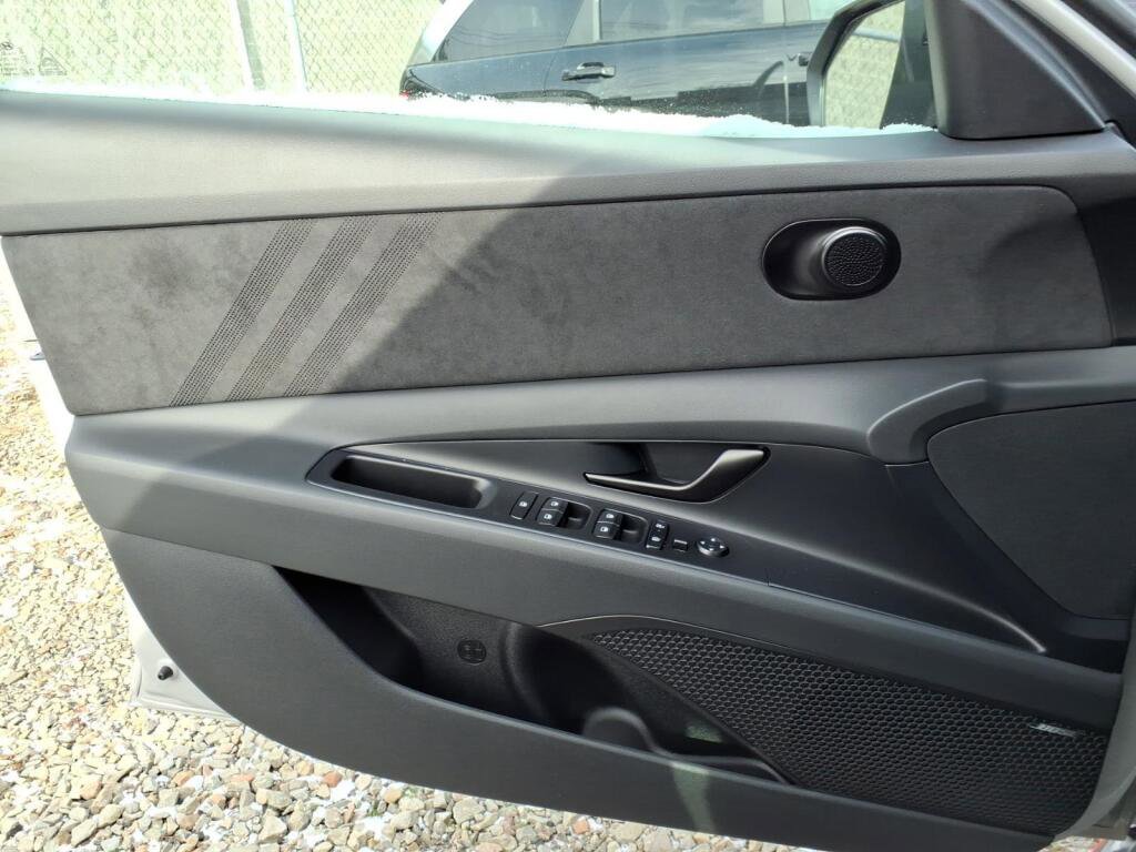 New 2026 Hyundai Elantra N image 5