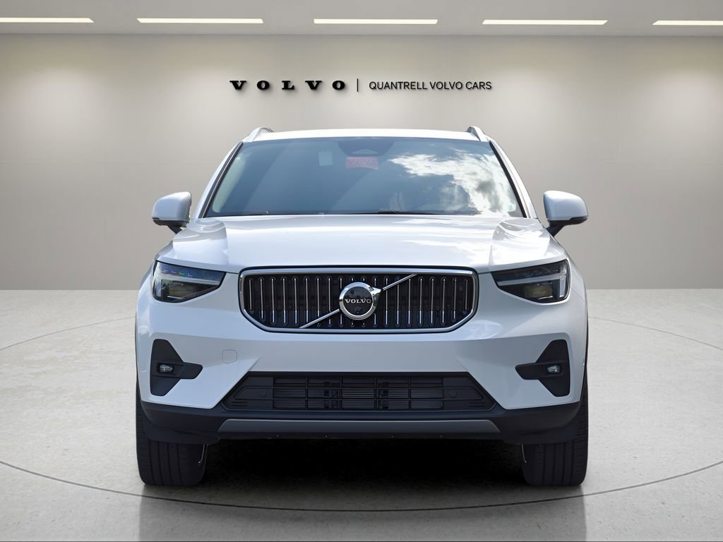 Certified 2025 Volvo XC40 B5 Ultra w/ Protection Package Premier image 6