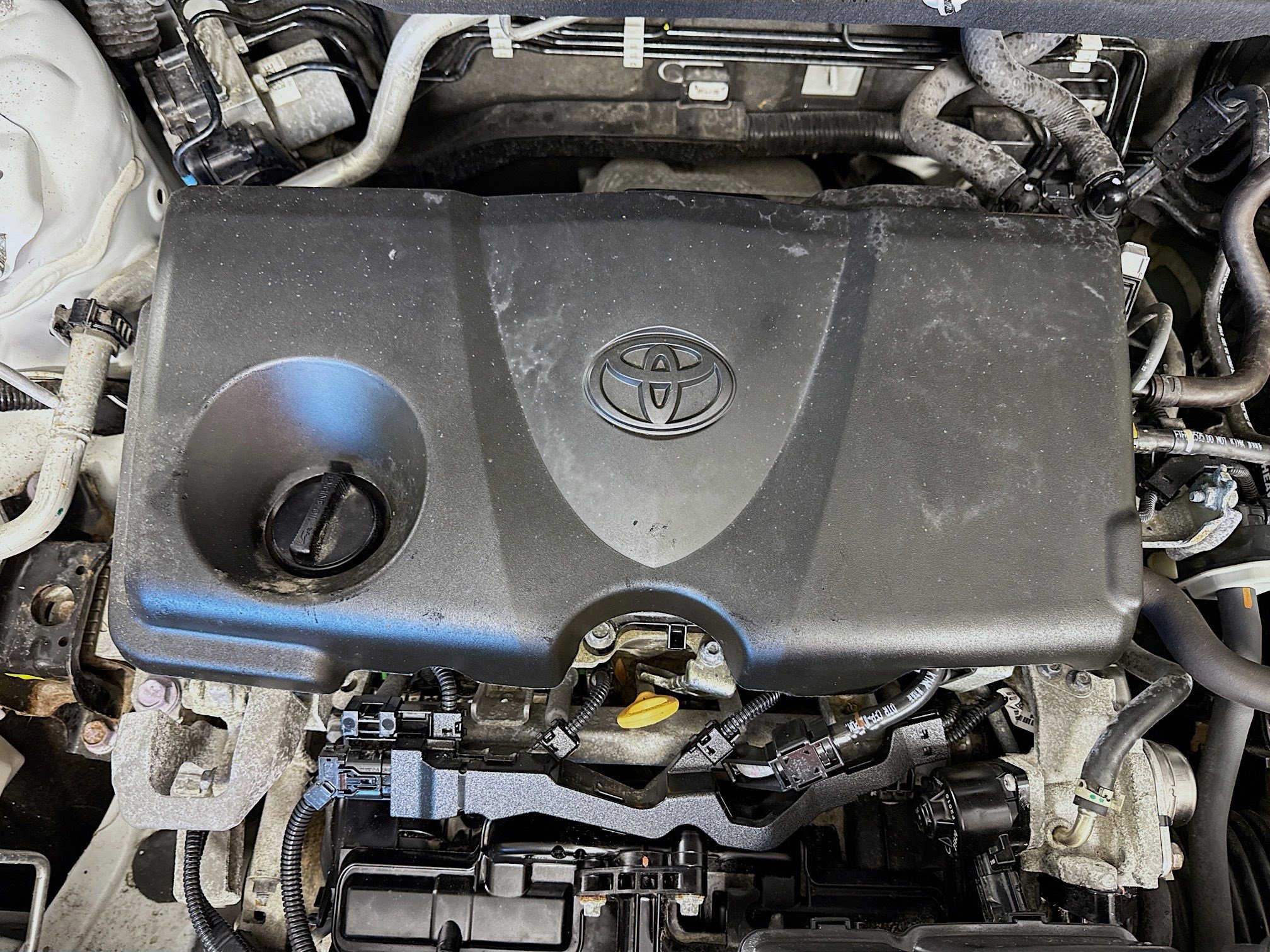 Used 2022 Toyota RAV4 XLE image 39