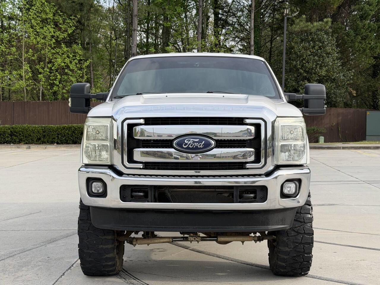 Used 2015 Ford F250 Lariat w/ Lariat Interior Package image 2