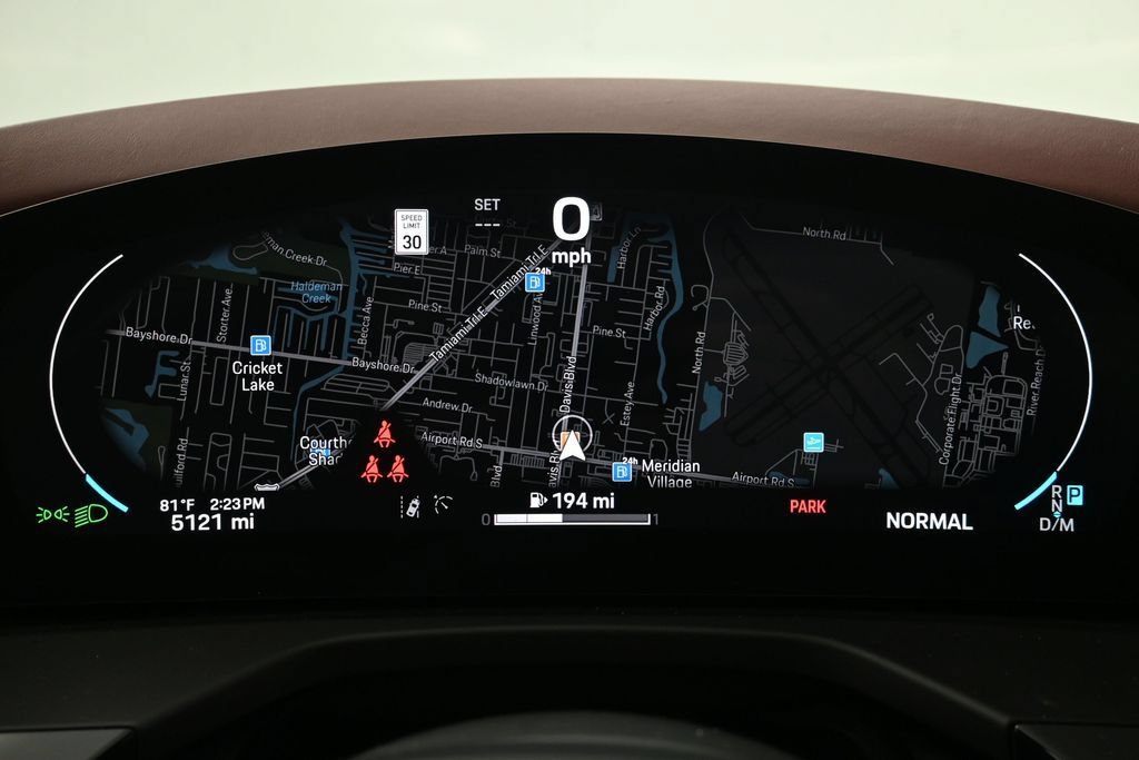 Certified 2025 Porsche Panamera 4 AWD/4WD image 28