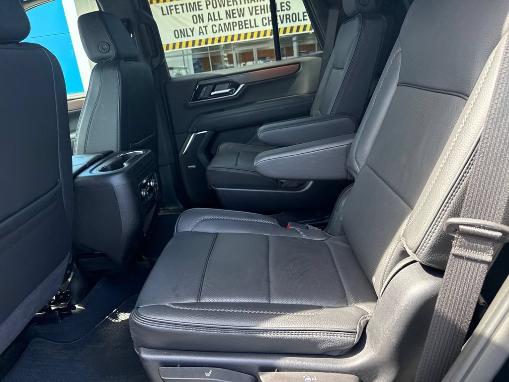 Used 2025 GMC Yukon Denali AWD/4WD image 37