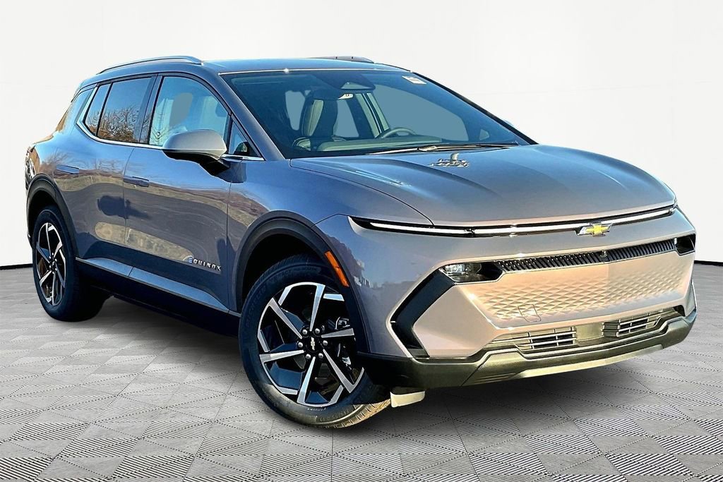 New 2026 Chevrolet Equinox EV LT image 2
