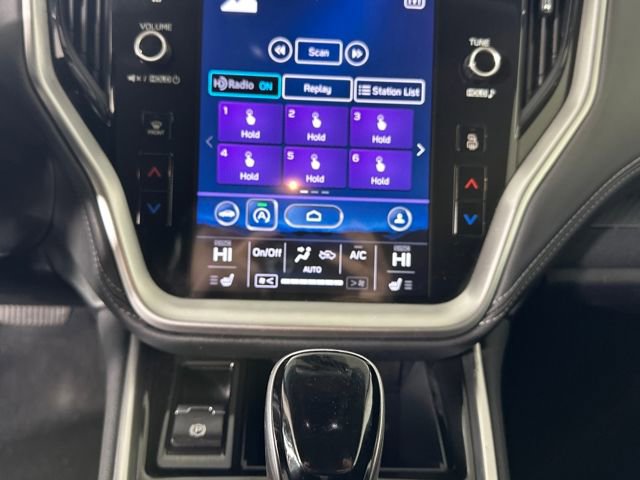 Used 2021 Subaru Outback Premium image 23