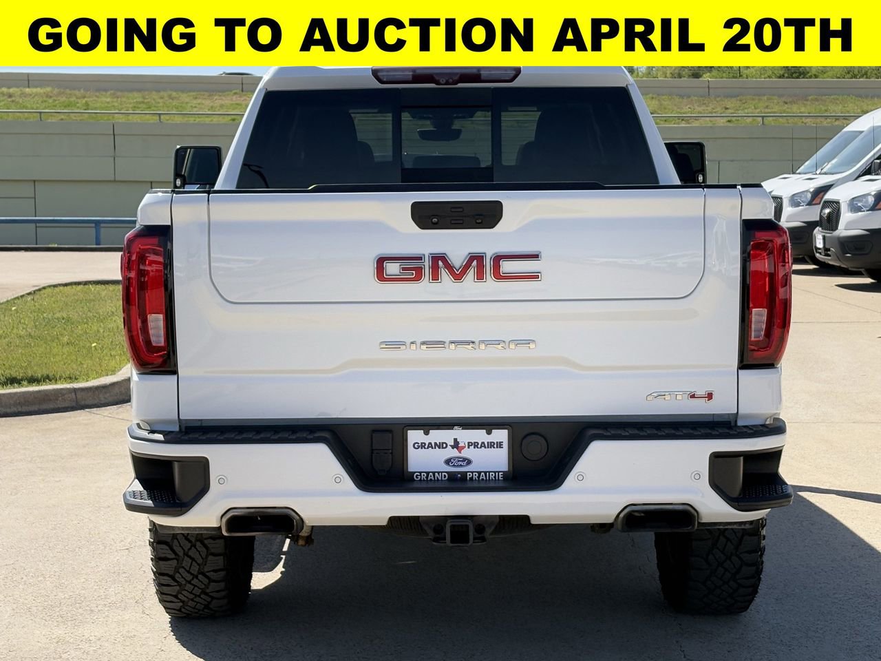 Used 2020 GMC Sierra 1500 AT4 w/ AT4 Premium Package image 5