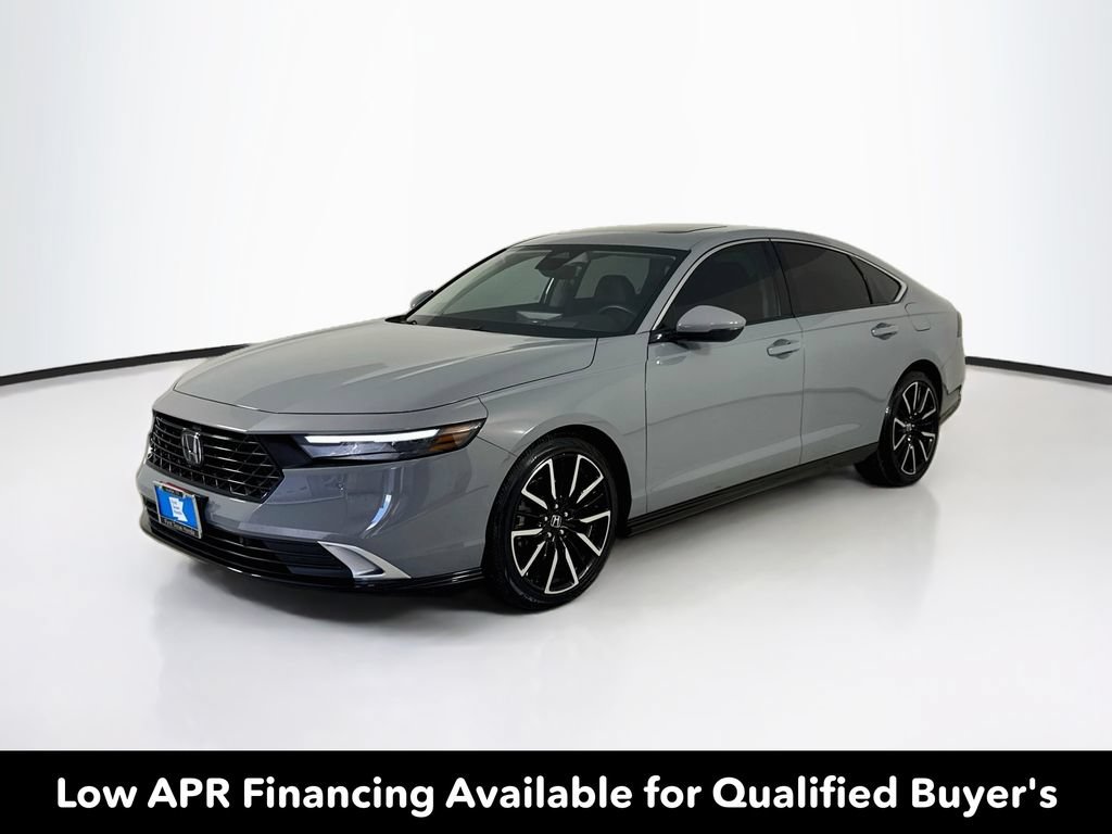 Used 2025 Honda Accord Touring image 3