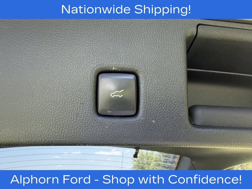 Used 2021 Ford Escape Titanium w/ Titanium Elite Package AWD/4WD image 18