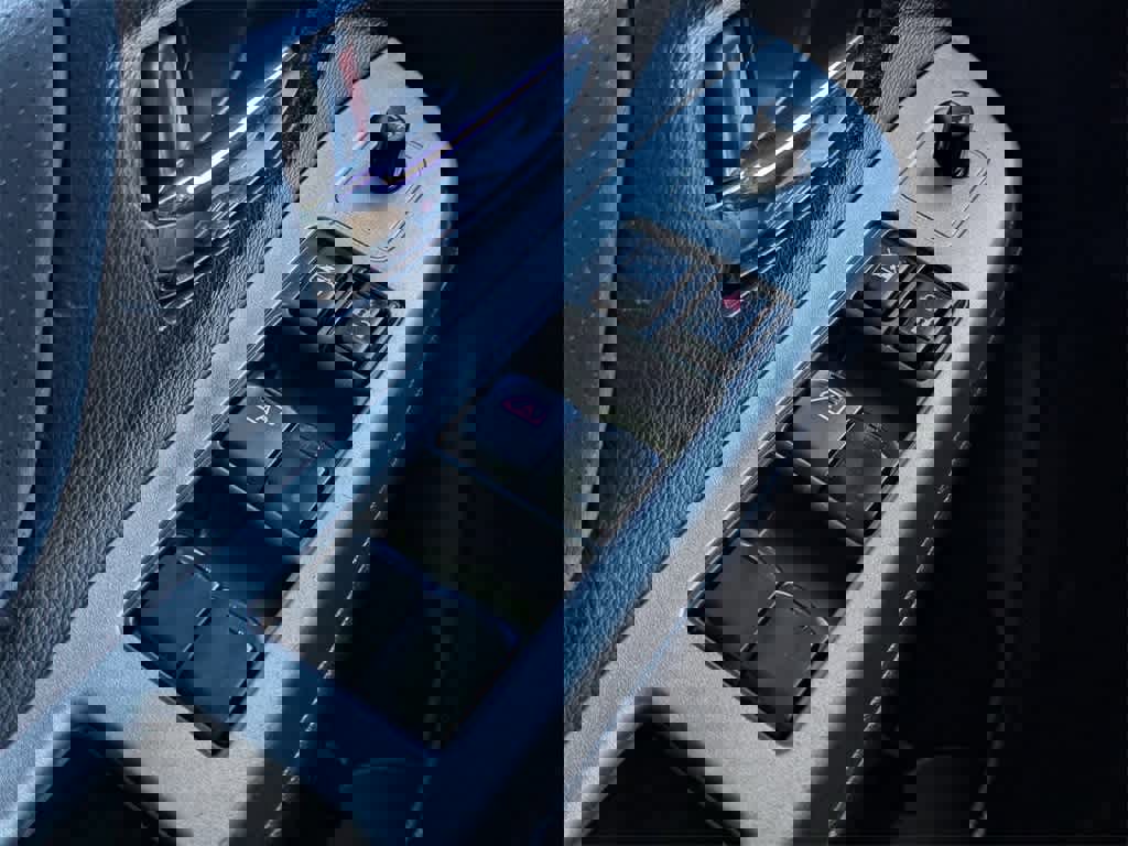 Used 2014 Subaru Crosstrek Touring w/ Popular Package #2 image 26