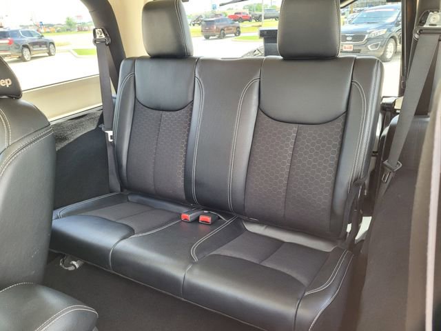 Used 2018 Jeep Wrangler Sport AWD/4WD image 27