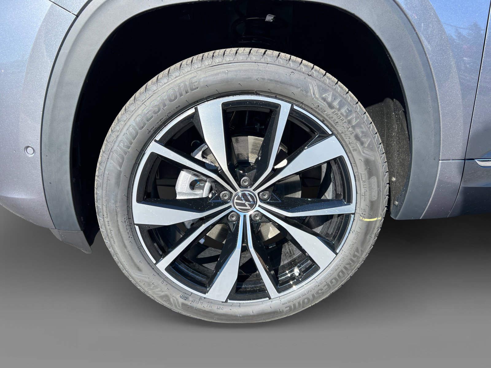 New 2025 Volkswagen Atlas Cross Sport SEL Premium R-Line image 9