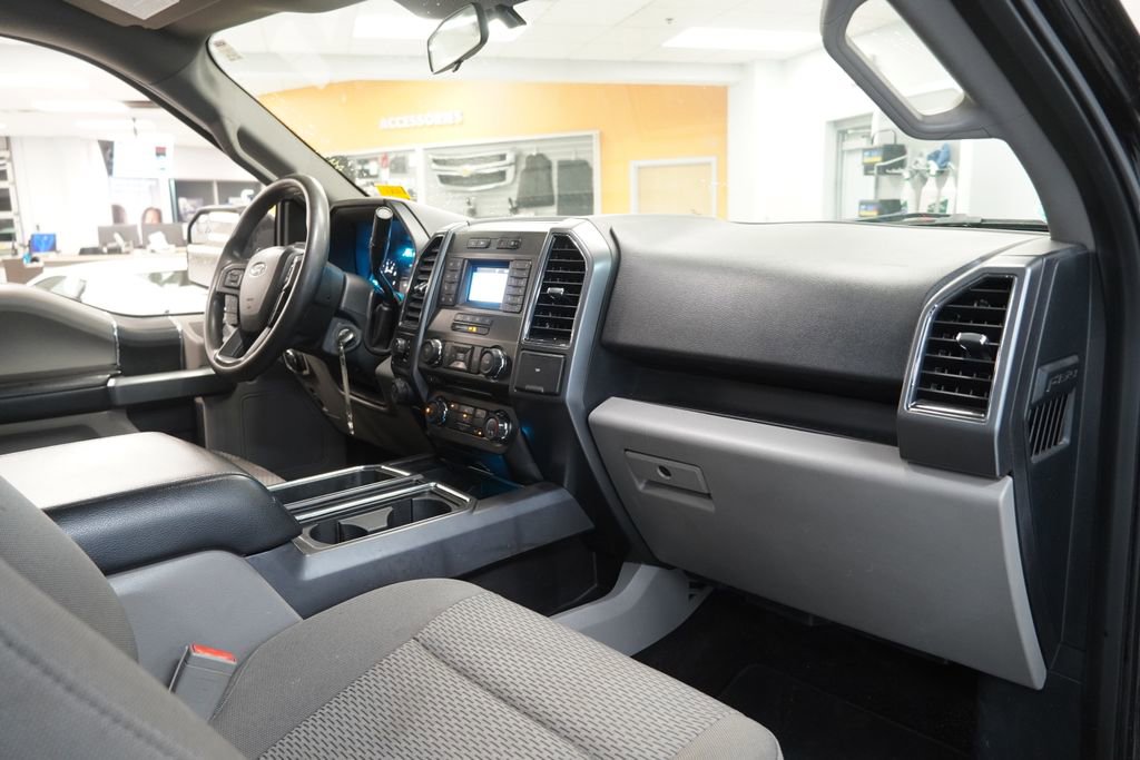 Used 2018 Ford F150 XLT w/ Trailer Tow Package image 33