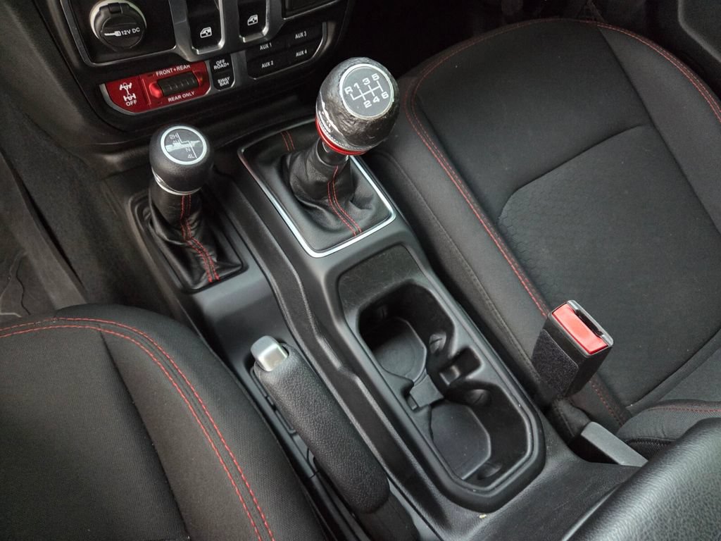 Used 2022 Jeep Wrangler Rubicon AWD/4WD image 26