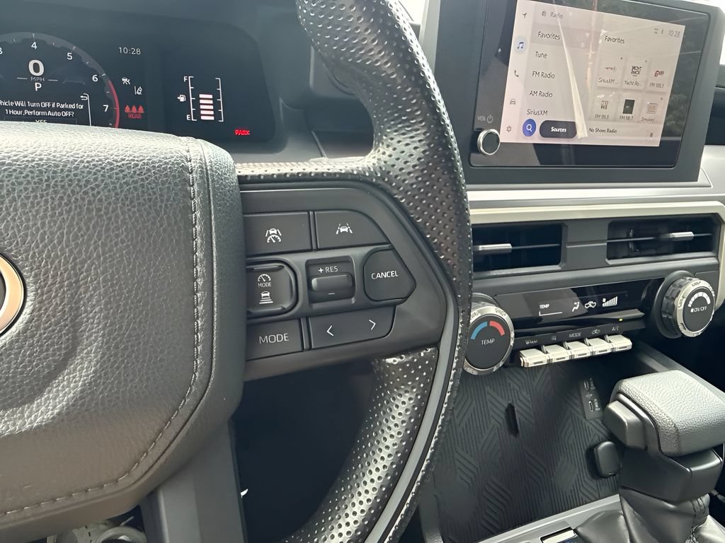 Used 2025 Toyota Tacoma SR5 AWD/4WD image 15
