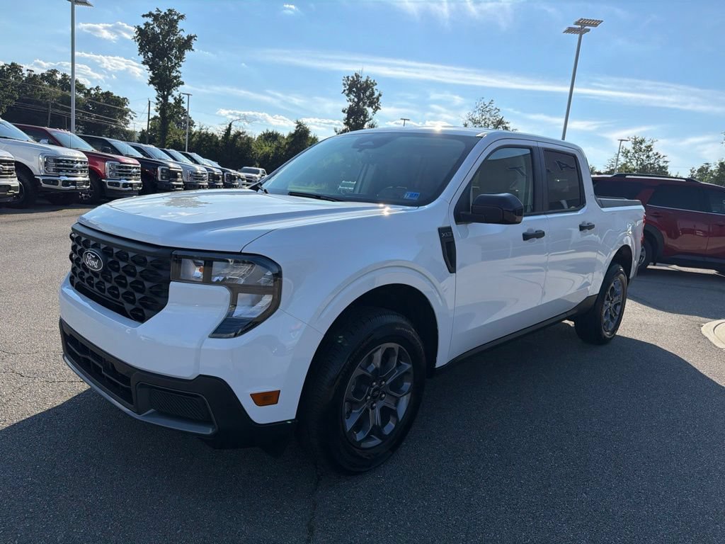 New 2026 Ford Maverick XLT w/ XLT Luxury Package FWD image 7