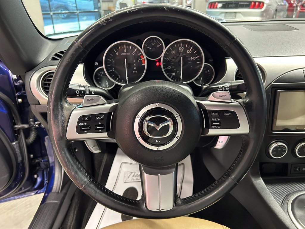 Used 2009 MAZDA MX-5 Miata Grand Touring RWD image 8