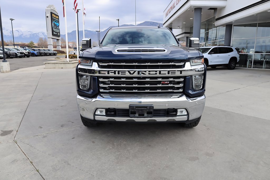 Used 2020 Chevrolet Silverado 3500 LTZ w/ LTZ Premium Package image 9