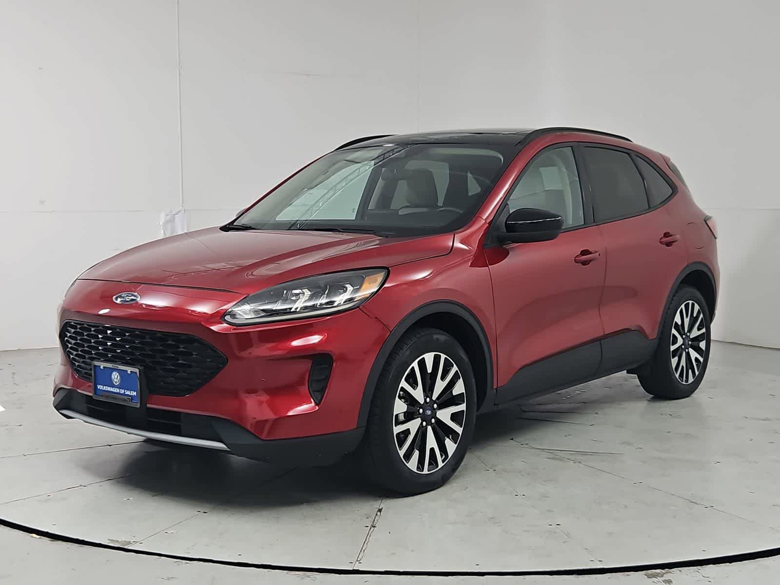 Used 2020 Ford Escape SE Sport AWD/4WD image 1