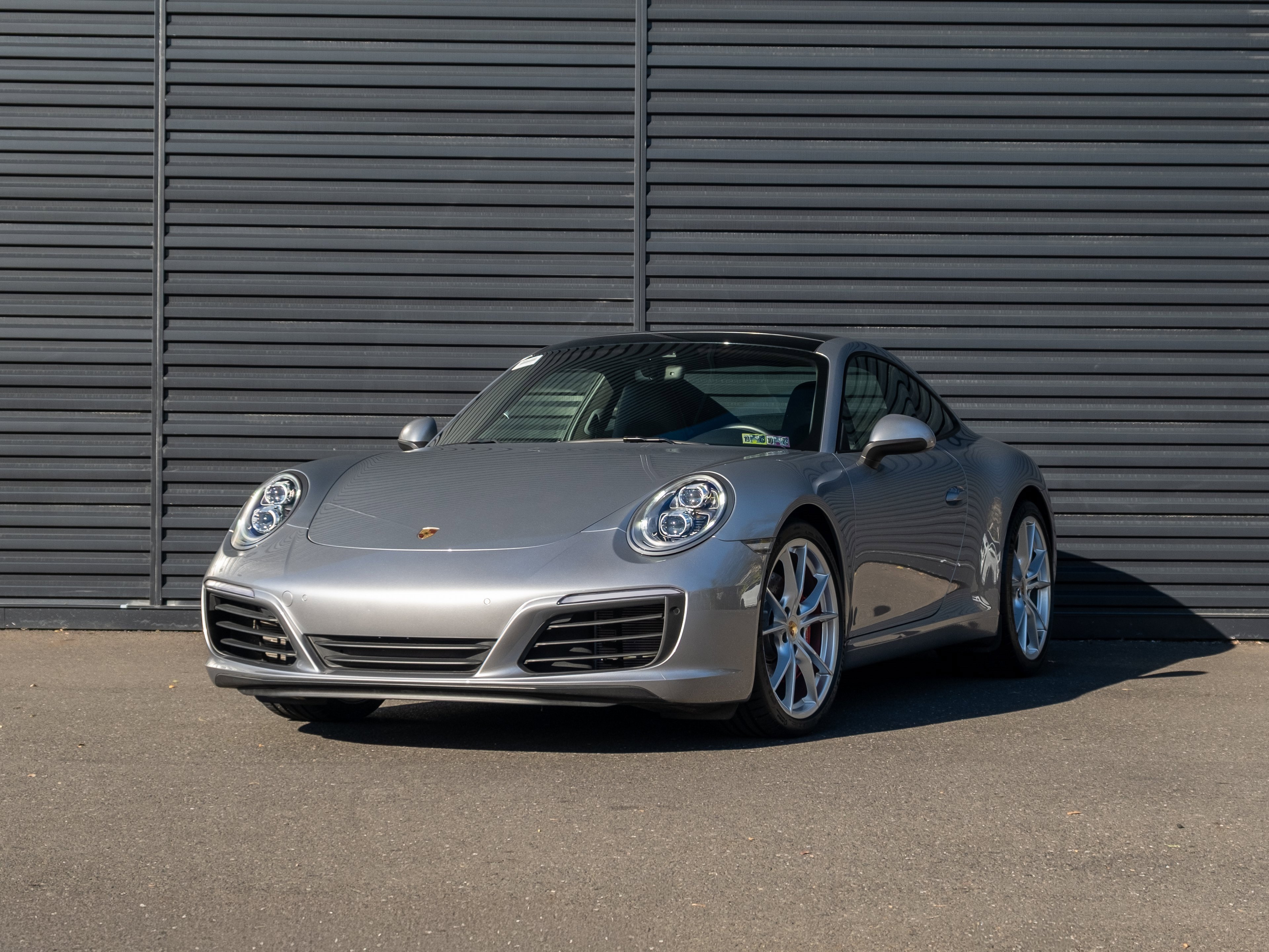 Certified 2019 Porsche 911 Carrera S image 1