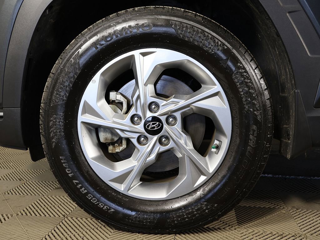 Certified 2023 Hyundai Tucson SE AWD/4WD image 16