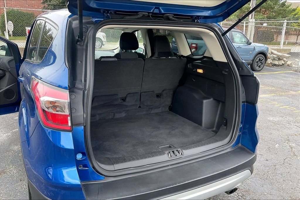 Certified 2017 Ford Escape SE FWD image 27