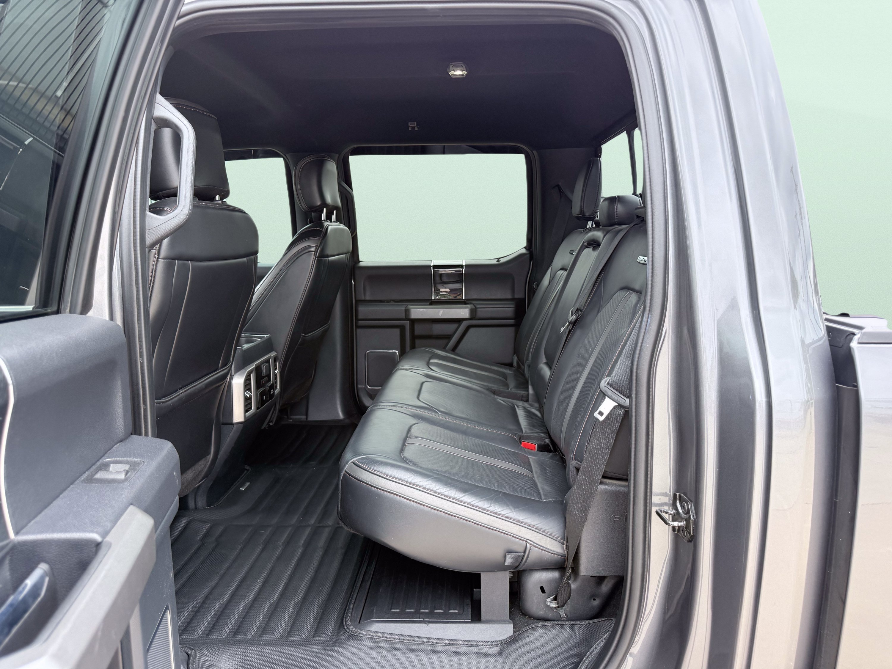 Used 2022 Ford F250 Platinum AWD/4WD image 35