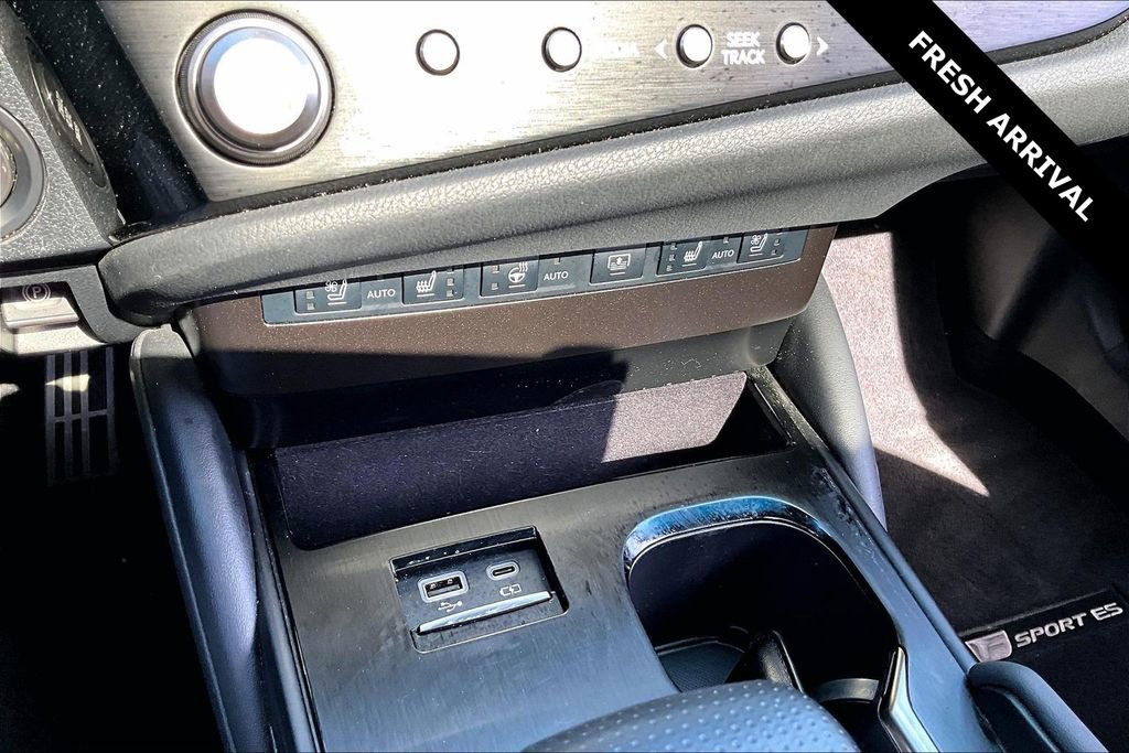 Used 2024 Lexus ES 350 F Sport w/ Accessory Package (Z2) image 15