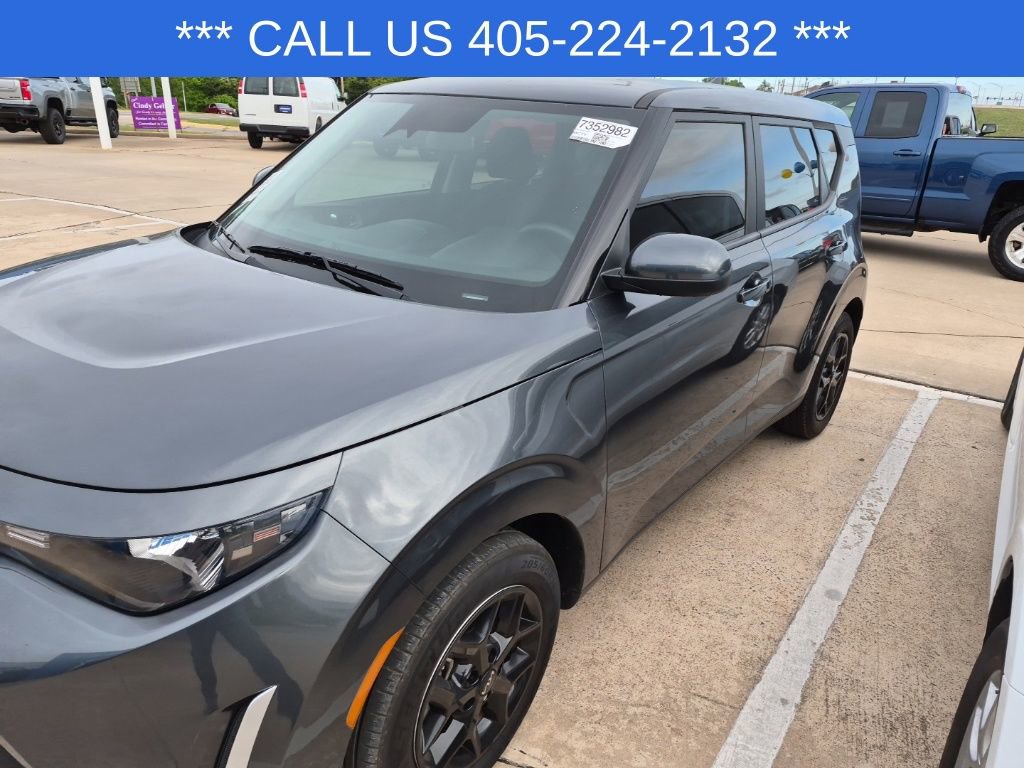 Used 2024 Kia Soul LX w/ Option Group 015 video 2