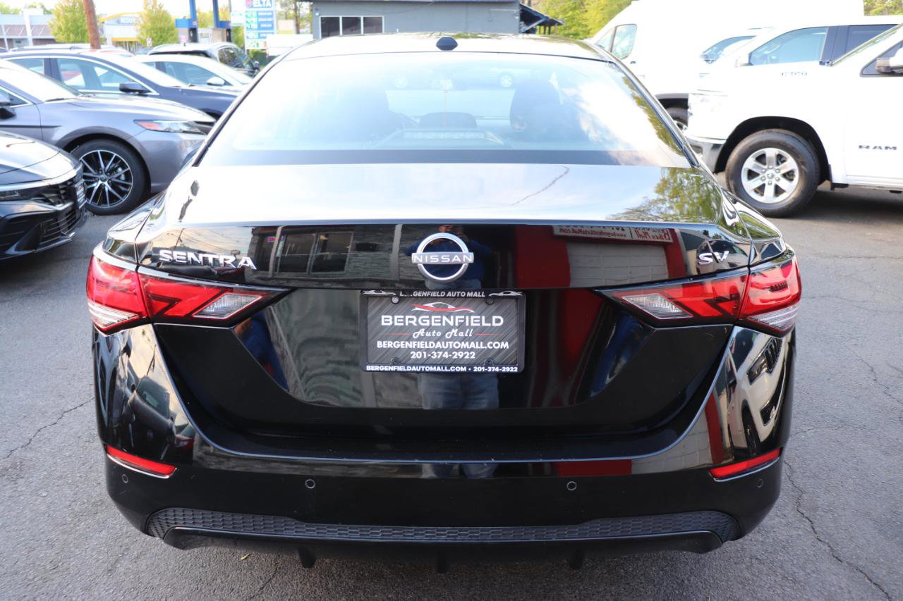 Used 2024 Nissan Sentra SV FWD image 4