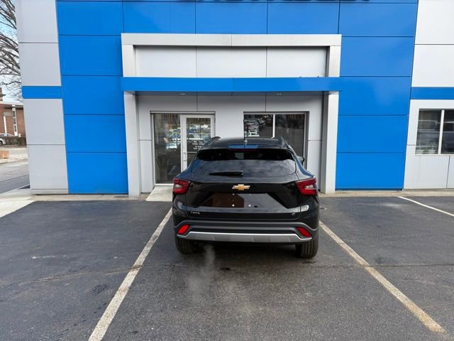 New 2026 Chevrolet Trax LT w/ Sunroof Package FWD image 7