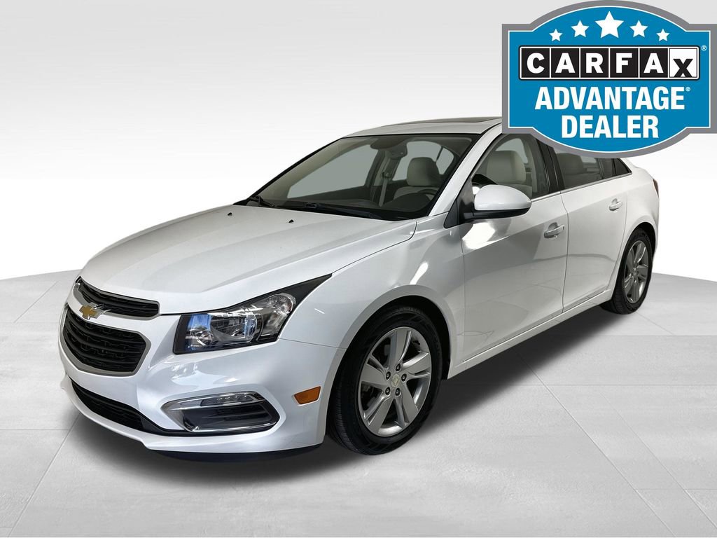Used 2015 Chevrolet Cruze Diesel w/ Sun And Sound Package FWD image 1