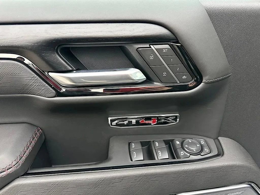 New 2026 GMC Sierra 1500 AT4X w/ LPO, Black Badging Package image 25