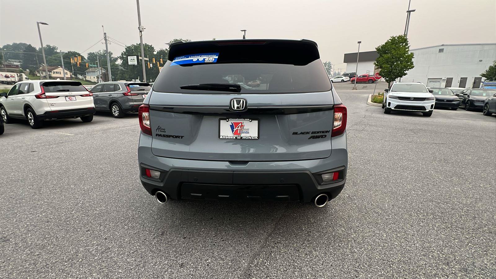 Used 2024 Honda Passport Black Edition image 5