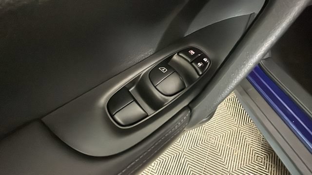 Used 2019 Nissan Rogue S w/ Special Edition Package AWD/4WD image 10