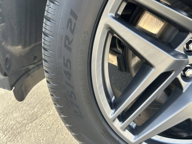 Used 2025 Ford Explorer ST-Line w/ ST-Line Street Pack image 38